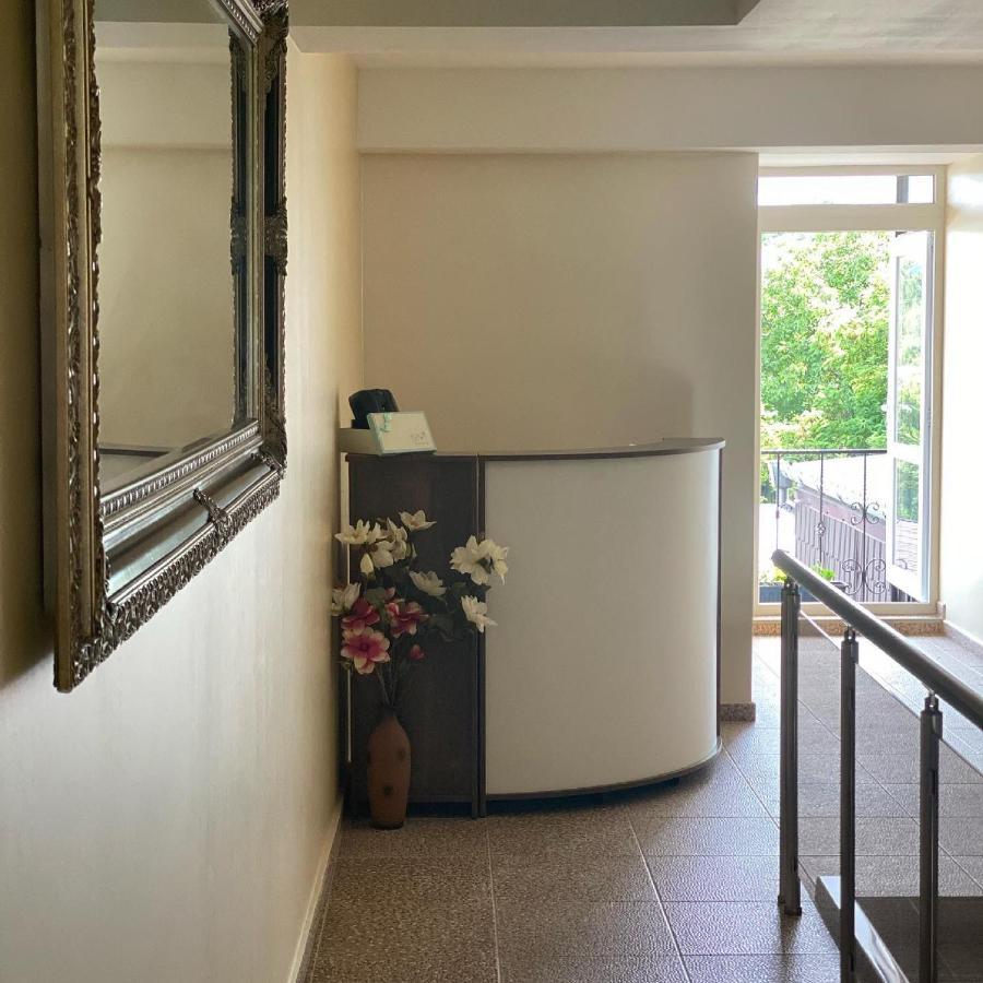 Hostel Комплекс Окей Szumen Zewnętrze zdjęcie