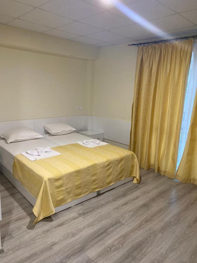 Hostel Комплекс Окей Szumen Zewnętrze zdjęcie