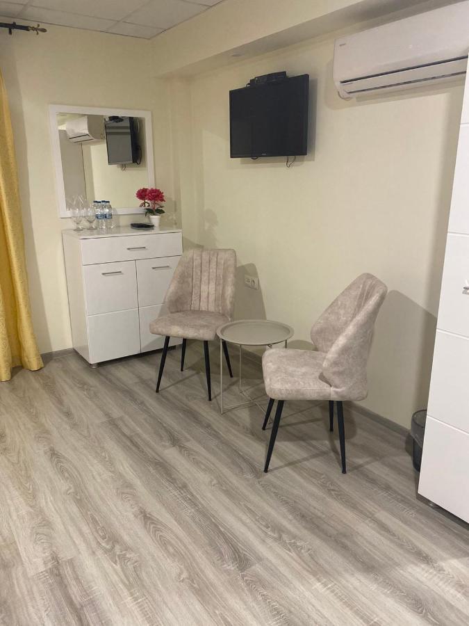 Hostel Комплекс Окей Szumen Zewnętrze zdjęcie