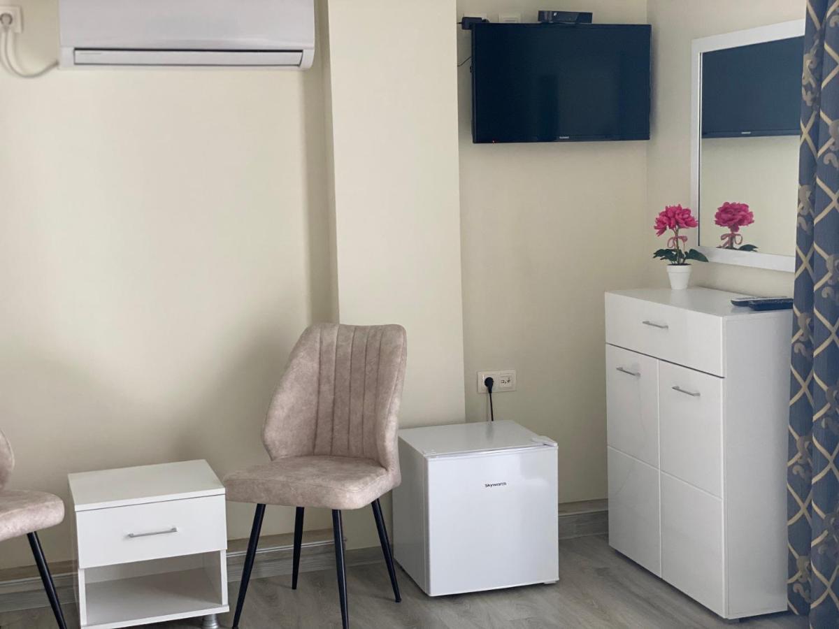 Hostel Комплекс Окей Szumen Zewnętrze zdjęcie